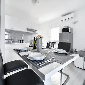 Apartman Deluxe Franic