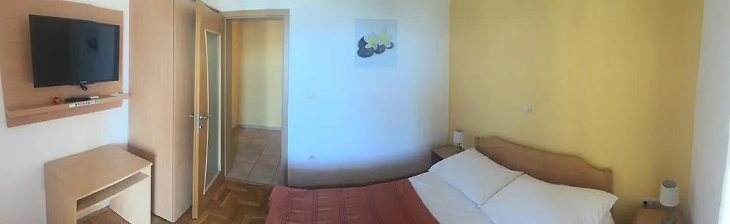 Apartments & Rooms Ana Sukošan 0*,