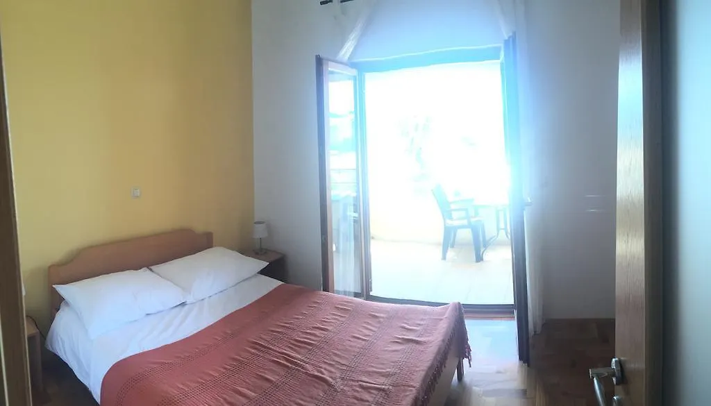 Apartments & Rooms Ana Sukošan