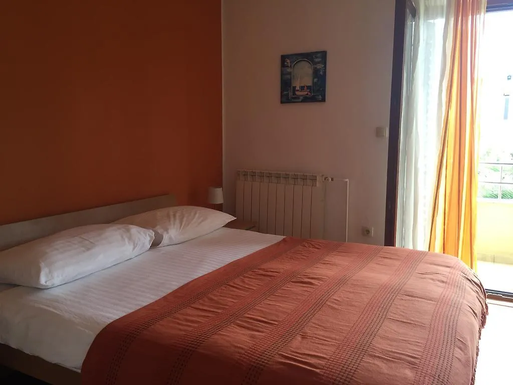 Apartments & Rooms Ana Sukošan