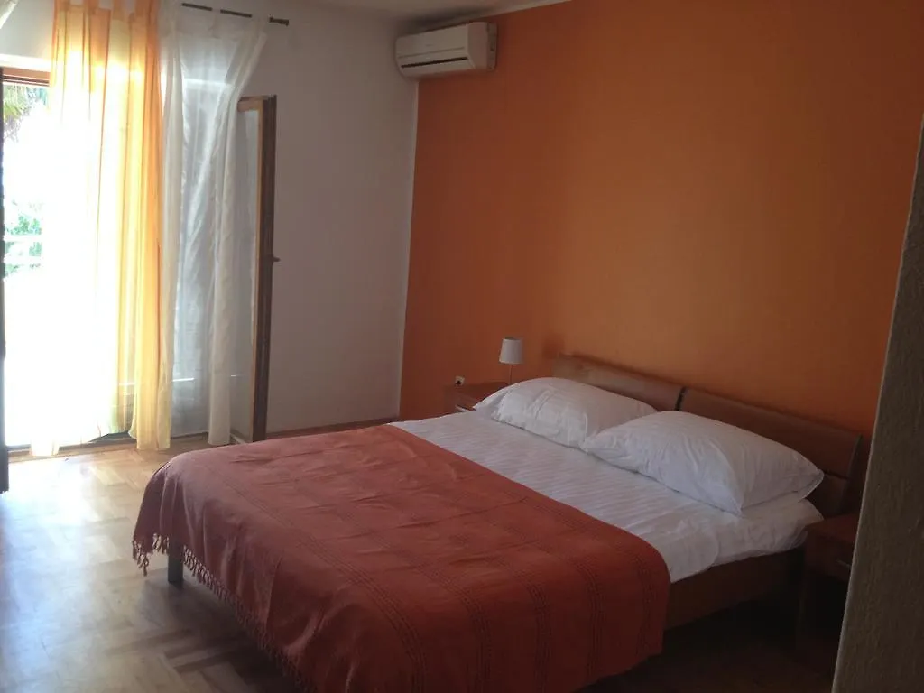 Apartments & Rooms Ana Sukošan 0*,  Kroatien